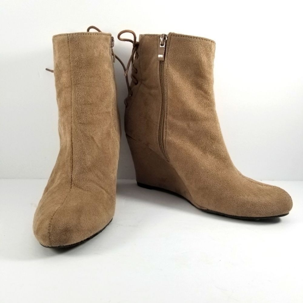 Apartment 9 Tan Faux Suede Lace Up Back Wedge Ankle‎ Boots Women 8.5